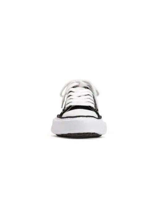 Maison Mihara Yasuhiro Peterson  – Black/White