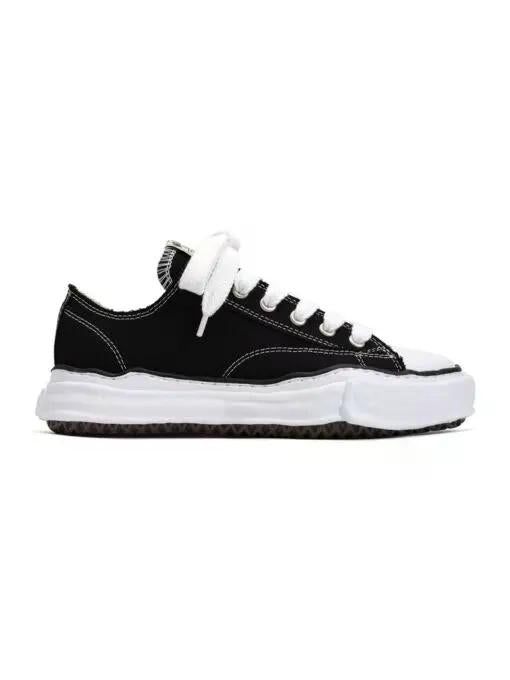 Maison Mihara Yasuhiro Peterson  – Black/White